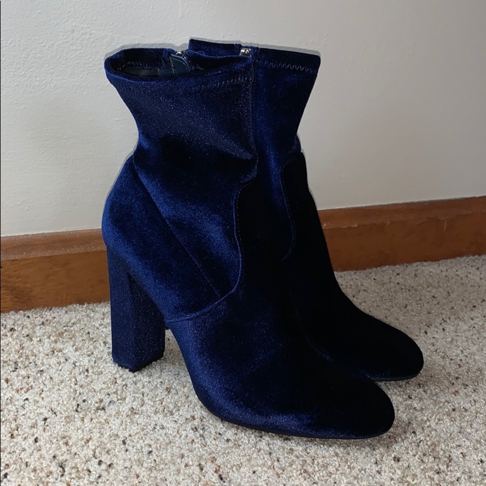 Steve Madden Edit Blue Velvet Sock Boots - Size 8